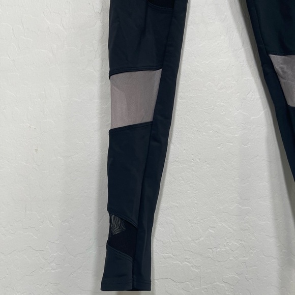 Onzie Hot Yoga High Rise Bondage Legging size XS - Picture 3 of 9